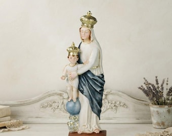 Estatua de Nuestra Señora de la Victoria con el Niño Jesús en mármol y resina, decorada a mano, producción artesanal italiana