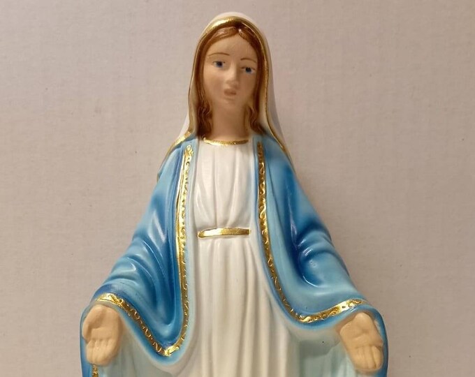 Statue of the Miraculous Madonna cm 22 (8.66 inches) in plaster, hand decorated, Italian artisan production