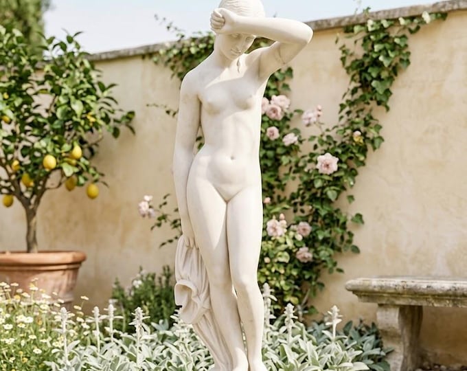 Classical sculpture "Venus", 120 cm (47.24 inches) in alabaster powder, marble base, handcrafted, made in Italy