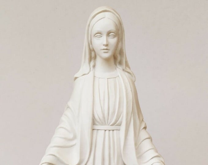 Miraculous Madonna statue cm 41,5 (16,33 inches) in white resin marble of Italian handicraft production