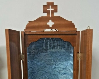 Wooden display case, handcrafted, 73 cm (28.74 inches) with fabric interior, ideal for 40/48 cm statues, foldable doors