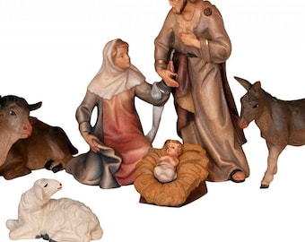 Nativity scene carved in Valgardena wood and decorated by hand, composed of 11 pieces, various sizes, Italian artisan production