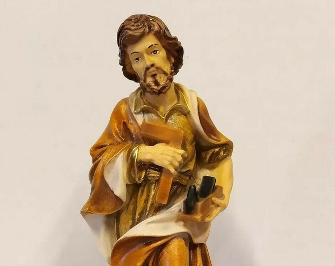 Statue of St. Joseph worker cm 20 (7.87 inches) in full resin marble decorated by hand of Italian artisan production
