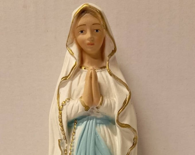 Statue of Our Lady Lourdes cm 20 (7,87 inches) in hand-decorated plaster, of Italian craftsmanship