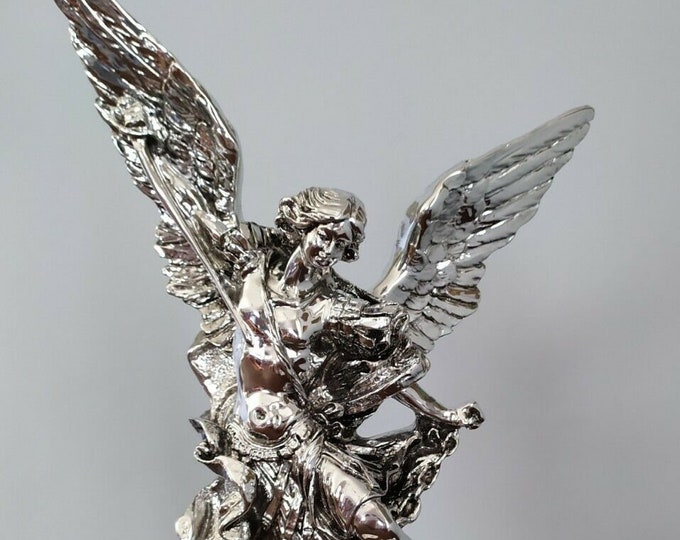Statue of St. Michael the Archangel cm 30 (11.81 inches) in silver laminate marble powder of Italian artisan production