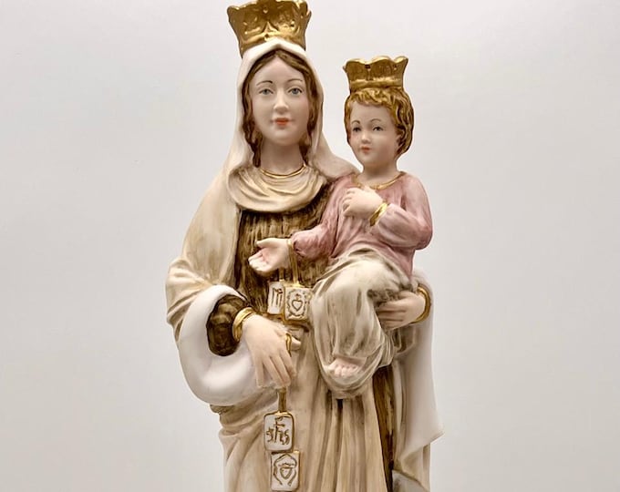 Statue of the Madonna del Carmine 40 cm (15.74 inches) in alabaster powder, wooden base, hand decorated, made in Italy