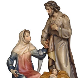 Nativity scene carved in Valgardena wood and decorated by hand, Holy Family, various sizes, Italian artisan production
