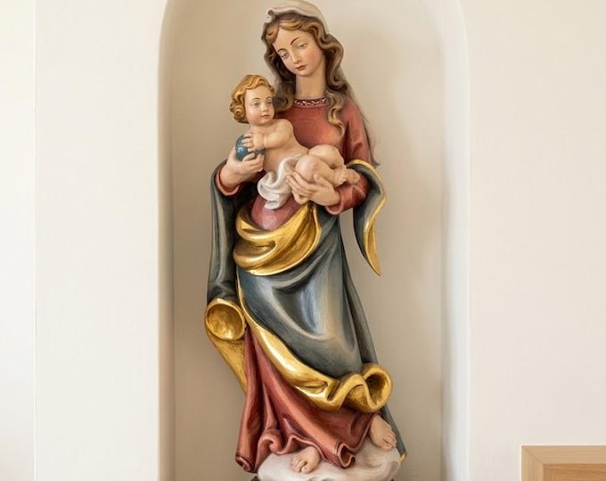 Statue of the Madonna with baby Jesus, carved in Valgardena wood, hand-decorated, Italian artisan production, various sizes