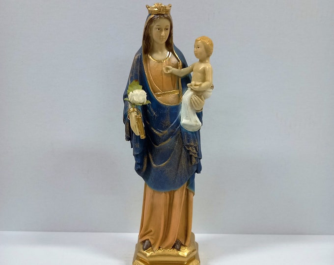 Statue of Our Lady of Abadia 31.5 x 9 cm (12.40 x 3.54 inches) in hand-decorated full resin marble, handcrafted production