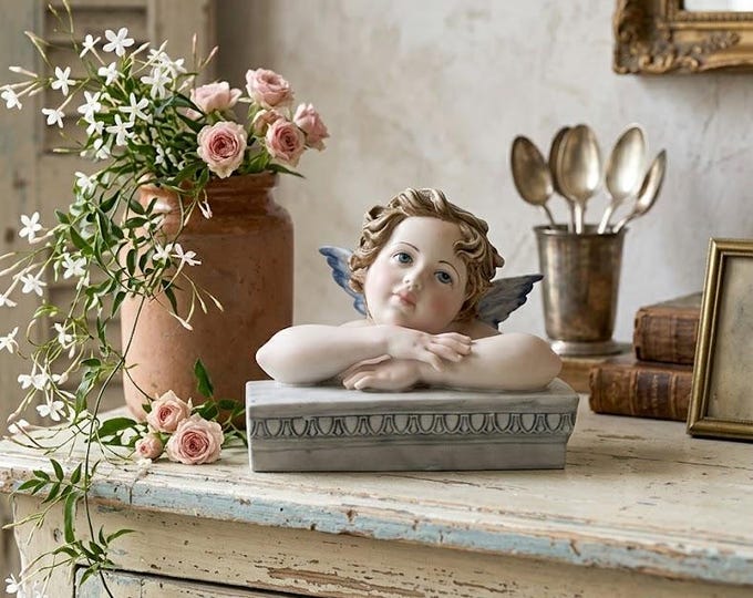 Raphael's angel statue, 18 cm (7.08 inches), made of alabaster powder, hand-decorated, artisanal production, made in Italy