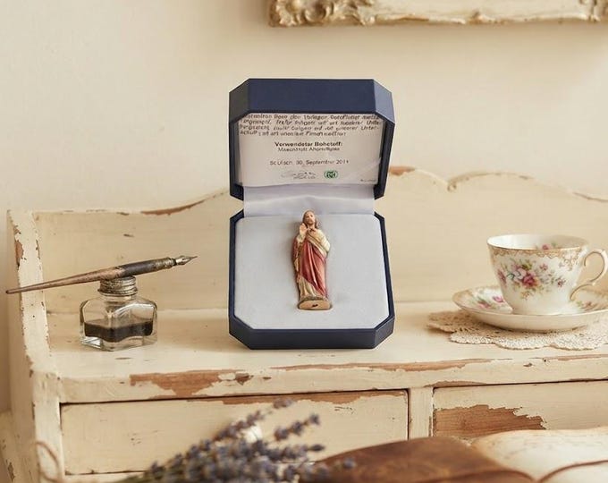 Statue of the Sacred Heart of Jesus with deluxe case carved in Valgardena wood and hand-decorated, Italian artisan production