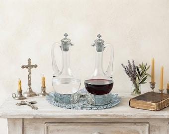 Liturgical cruets with tray for Eucharistic celebrations made of glass and 800‰ silver filigree, Italian artisan production