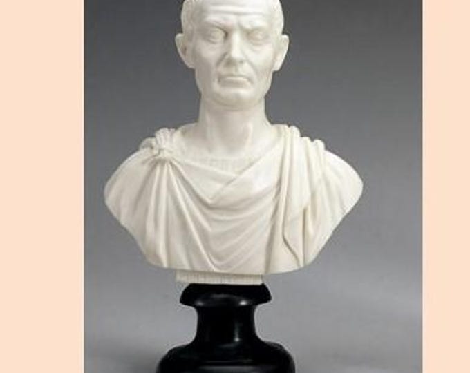 Sculpture bust of Julius Caesar emperor cm 25 (9.84 inches) in alabaster powder, handcrafted, made in Italy