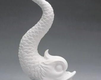 Classical sculpture The Dolphin, cm 27 (10.62 inches) in alabaster powder, marble base, handcrafted, made in Italy