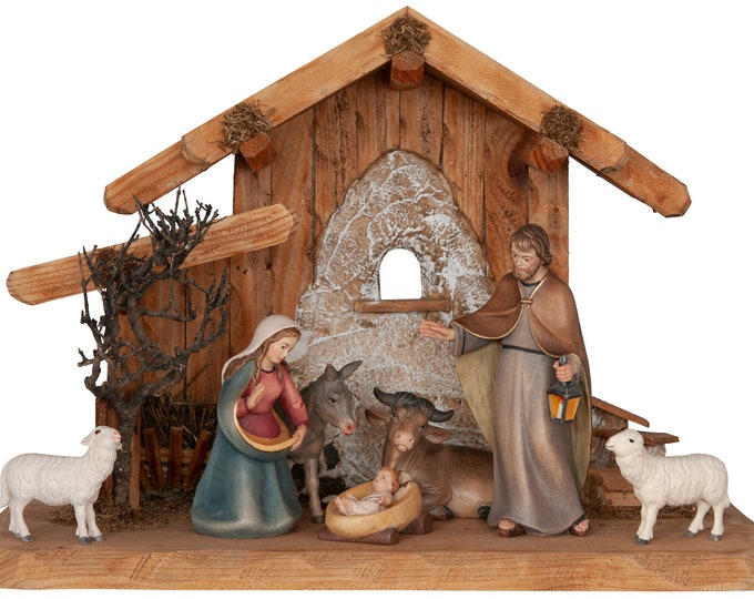 Nativity scene carved in Valgardena wood and decorated by hand, 8 pieces with hut, various sizes available, Italian handicraft production