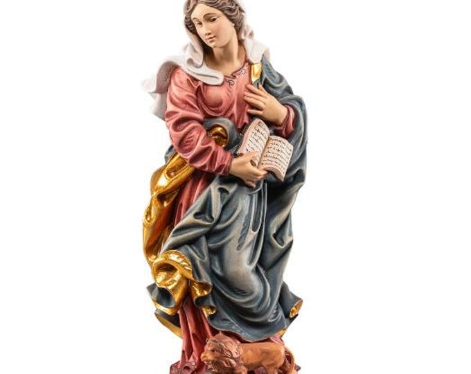 Sculpture of Saint Prisca carved in Valgardena wood, hand-decorated and handcrafted in Italy.