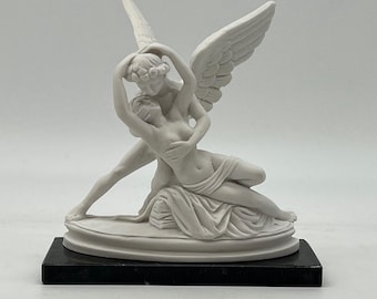Sculpture "Amore and Psyche" by Canova in alabaster powder and marble base, 14 cm (5.51 inch) Italian artisan production.