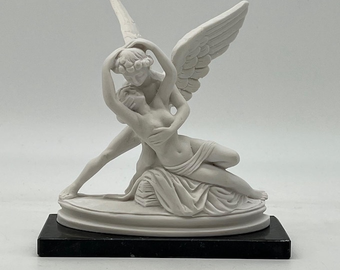 Sculpture "Amore and Psyche" by Canova in alabaster powder and marble base, 14 cm (5.51 inch) Italian artisan production.
