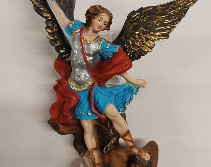 Statue of Saint Michael the Archangel, 28 cm to the wing (11.02 inches), in hand-decorated resin, Italian artisan production