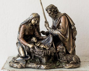 Sculpture of the Nativity, Holy Family, 20 cm (7.87 inches) in bronzed resin marble, handcrafted