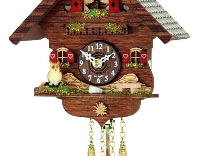 Traditional "Cuculino" Cuckoo Clock in carved wood, 16 cm (6.30 inch), handcrafted in Italy.