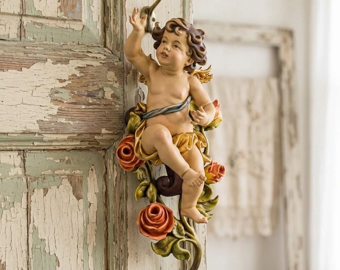 Angel, putto with roses carved in Valgardena wood and hand-decorated, various available, handcrafted in Italy