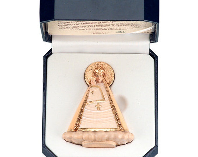 Statue Madonna Magna Mater Austriae deluxe case carved in Valgardena wood decorated by hand of Italian artisan production