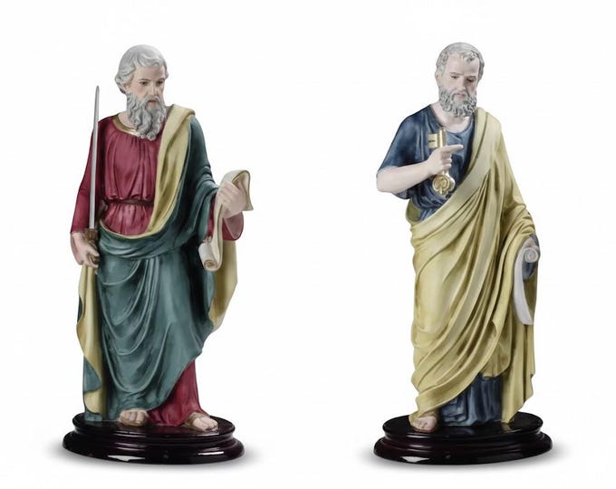 Pair of statues of Saint Peter and Saint Paul, 29 cm and 28 cm (11.41 and 11.02 inches) in alabaster powder, wooden base, made in Italy