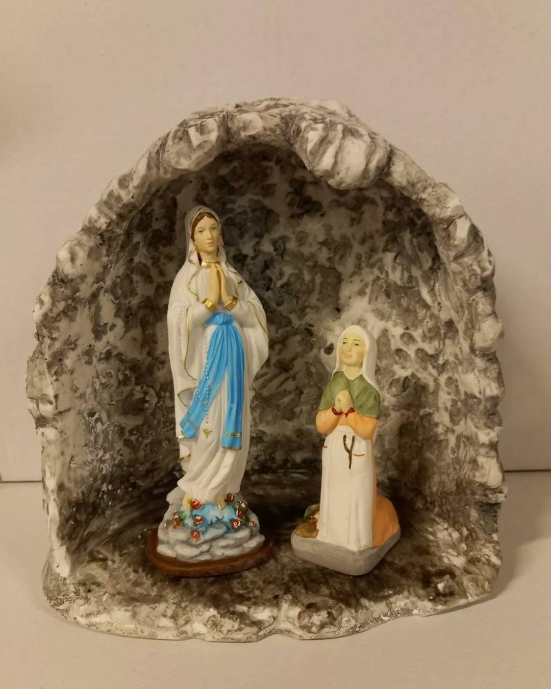 Niche cave in resin marble cm 22 x 21 (8.66 x 8.26 inch)with statue of ...