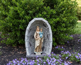 Handcrafted statue cave in grey granite, porphyry inserts 37 x 27 cm and statue of the Madonna del Carmelo 28 cm, Italian production