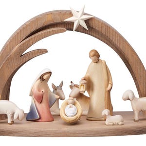 Complete nativity scene 10 pieces with hut, entirely carved in Valgardena wood decorated by hand, artisanal production