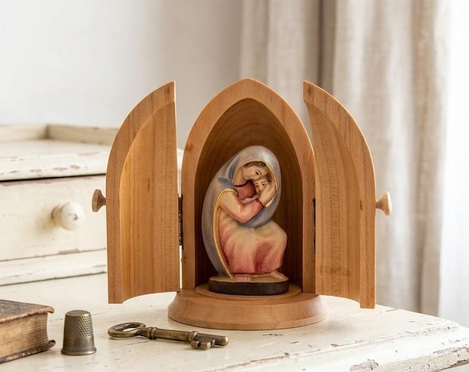 Statue of the Madonna of Stalingrad in niche 10 cm (3.93 inches), carved in Valgardena wood, hand-decorated, Italian production