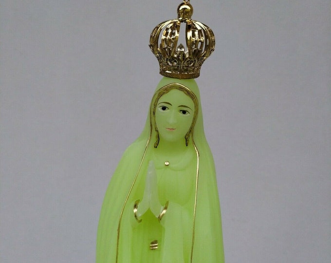 Statue of Our Lady of Fatima cm 39 (15.35 inches) in hand-decorated phosphorescent plastic of artisan production