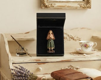 Statue of Lucia of Fatima with deluxe case carved in Valgardena wood and hand-decorated, Italian artisan production