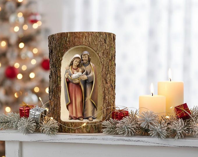 Nativity scene carved from Valgardena wood and hand-decorated, in a tree trunk, Italian artisan production