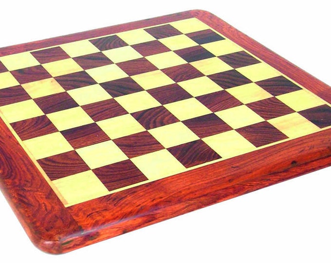 Chessboard in rosewood and maple, 46 cm (18,11 inches) of Italian artisan production