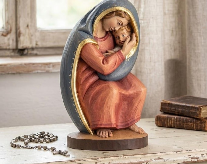 Statue of Our Lady of Stalingrad, carved from Valgardena wood, hand-decorated, Italian artisan production, various sizes