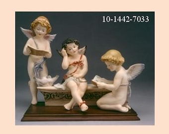 Angel group statue cm 25 x 27 (9.84 x 10.62 inches) made of alabaster powder with wooden base, hand decorated, made in Italy