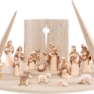 Complete crib &quot;FIDES&quot; 17 pieces with hut, carved in hand-decorated Val Gardena wood, various sizes, handcrafted production