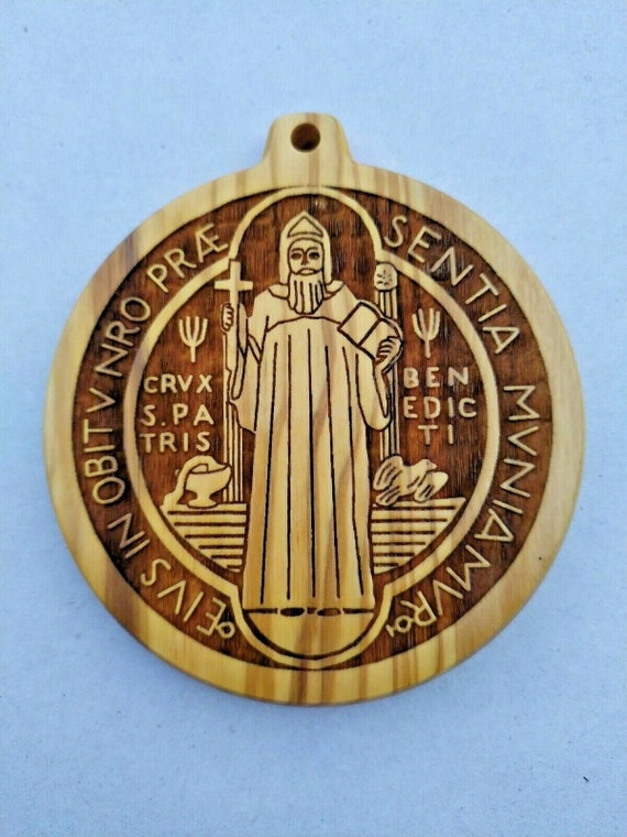 Medalla San Benito Resinada - Tienda Mariana