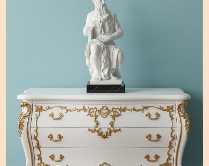 Classical sculpture "Moses by Michelangelo", 55 cm (21.65 inches) in alabaster powder, marble base, handcrafted, made in Italy