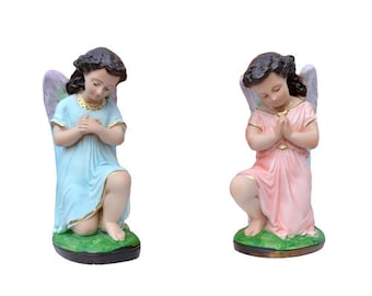 Pair of angels in adoration cm 25 (9.84 inches) in hand-decorated resin of Italian artisan production