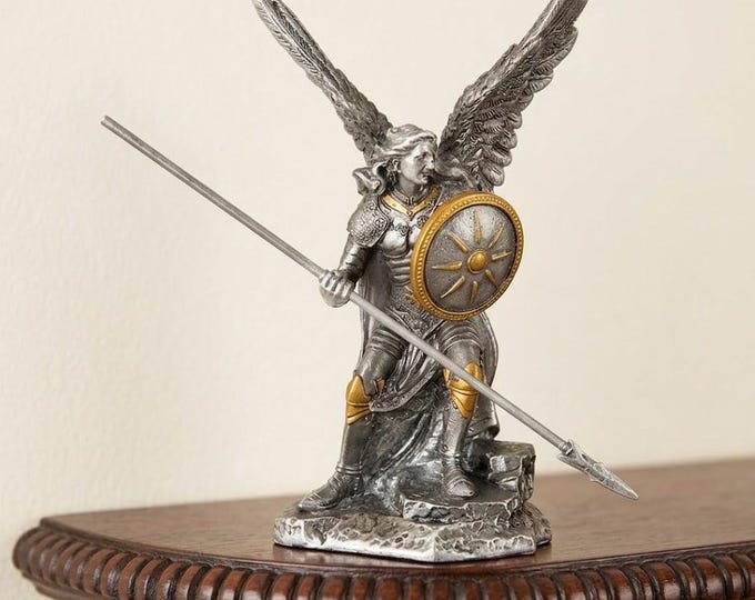Sculpture of Saint Raphael the Archangel, 10 cm (3.93 inches) in solid pewter, hand-decorated, artisan made in Italy