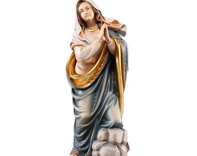 Sculpture of Saint Sarah carved in Valgardena wood, hand-decorated and handcrafted in Italy.