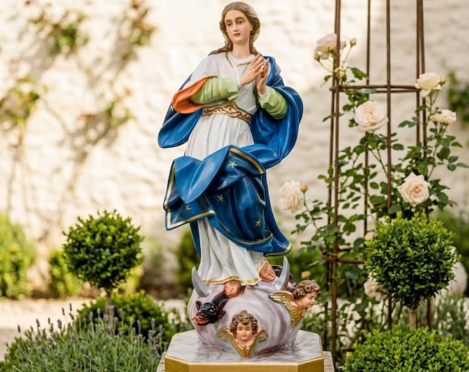 Statue of the Immaculate Conception Madonna, 90 cm (35.43 inches), hand-decorated resin, painted or glass eyes, Italian artisan production