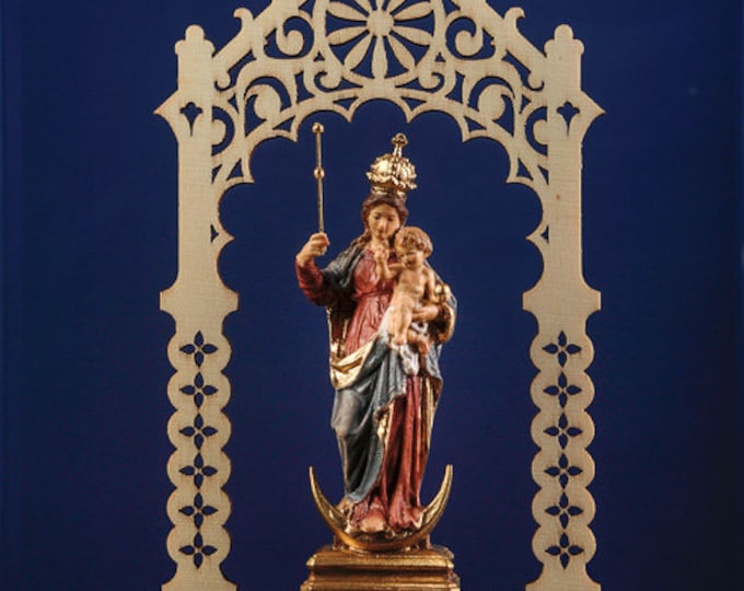 Statue of the Madonna Patrona Bavariae in the niche, carved in hand-decorated Val Gardena wood of Italian production