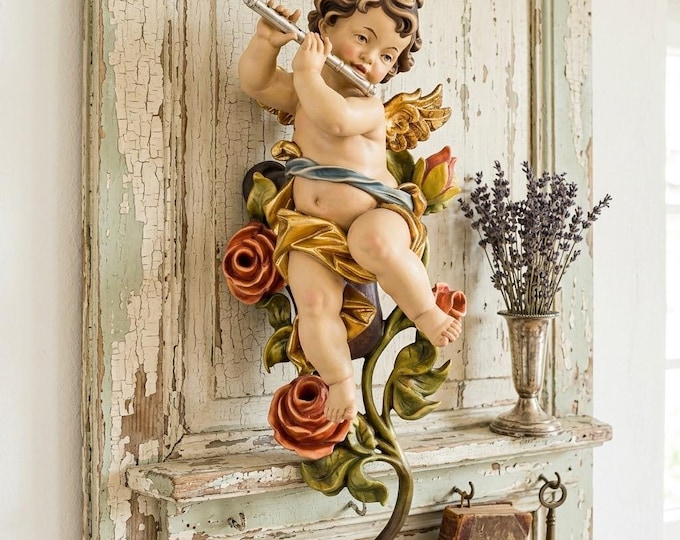 Angel, putto with flute and roses carved in Valgardena wood and decorated by hand, various available, handcrafted in Italy