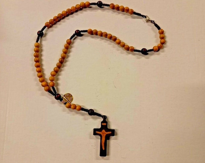 Rosary in national olive wood and Pater in mahogany wood, grain diameter 6 mm with hook, of Italian artisan production