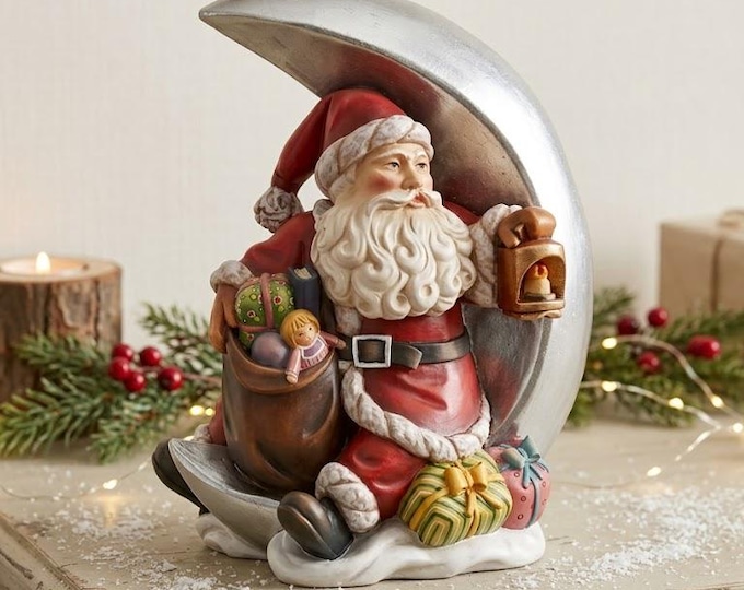 Santa Claus sculpture carved from Valgardena wood and hand-decorated, handcrafted in Italy.