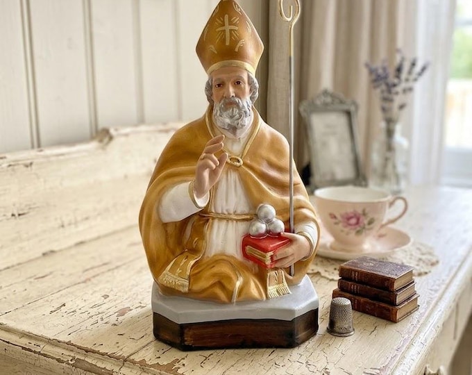 Bust statue of Saint Nicholas 30 cm (11.81 inches) in hand-decorated resin, Italian artisan production